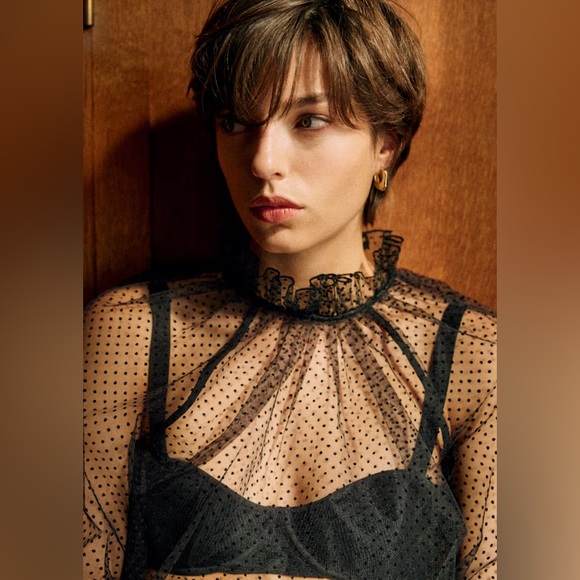 SOLD NWT Sézane Dantes Blouse in Black Satin Size 36/4 - Picture 2 of 10